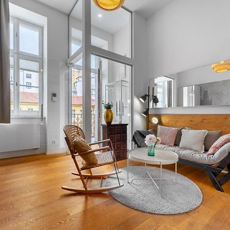 Elegant Apartments Located In The Centre Of Praga Exterior foto