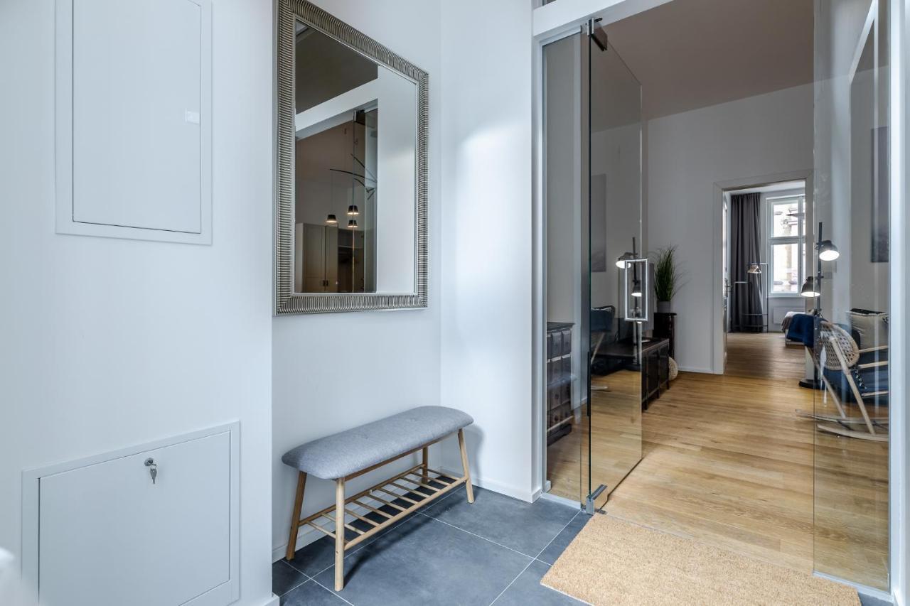 Elegant Apartments Located In The Centre Of Praga Exterior foto