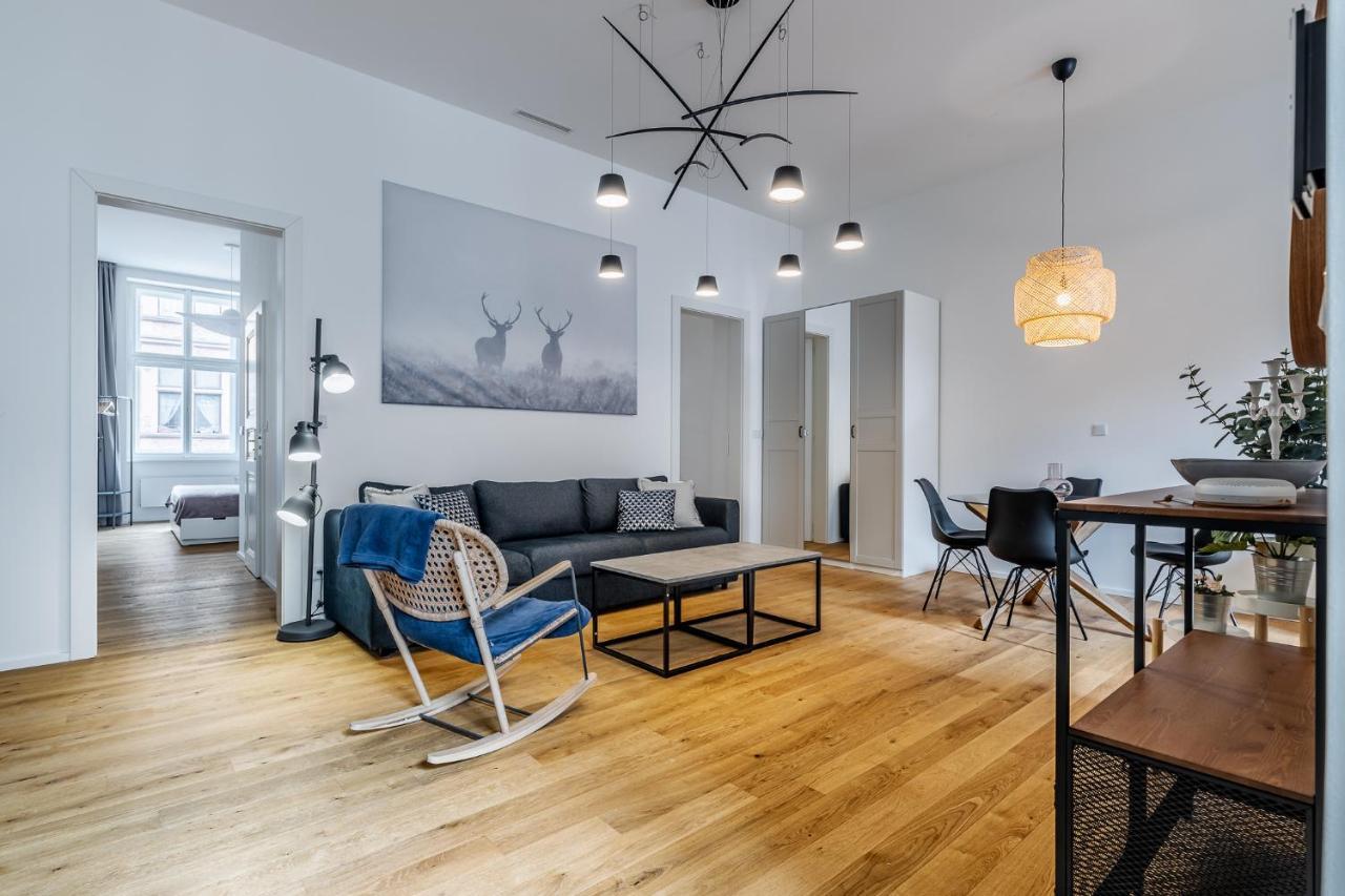 Elegant Apartments Located In The Centre Of Praga Exterior foto