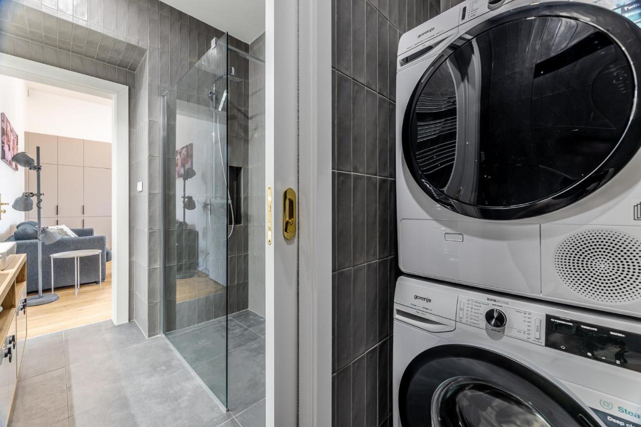 Elegant Apartments Located In The Centre Of Praga Exterior foto