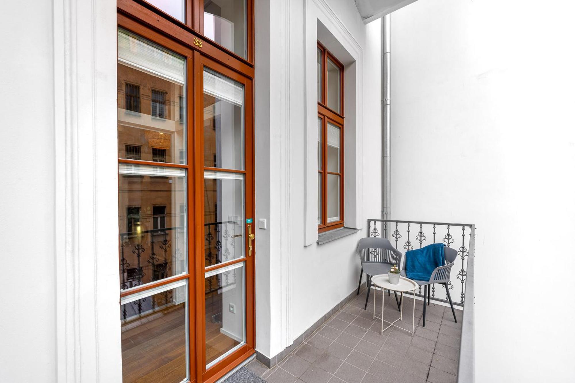 Elegant Apartments Located In The Centre Of Praga Exterior foto